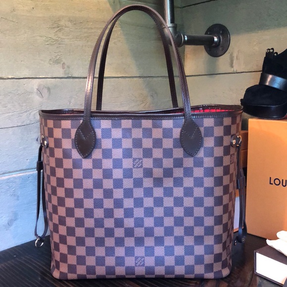 Louis Vuitton Handbags - Louis Vuitton Damier Ebene Neverfull MM